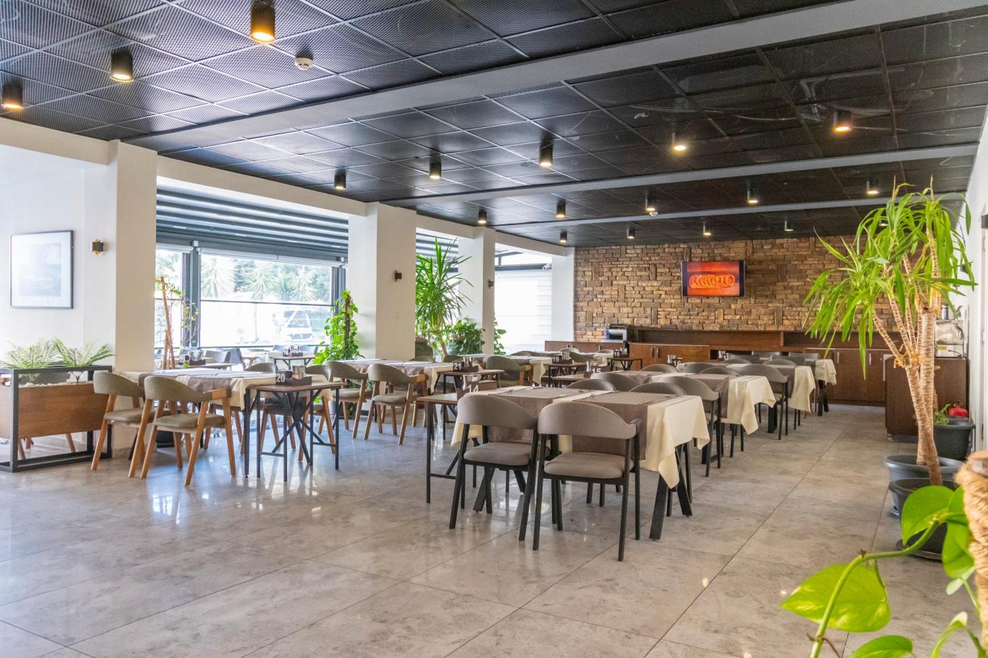 Dorana Hotel Kyrenia  Bagian luar foto
