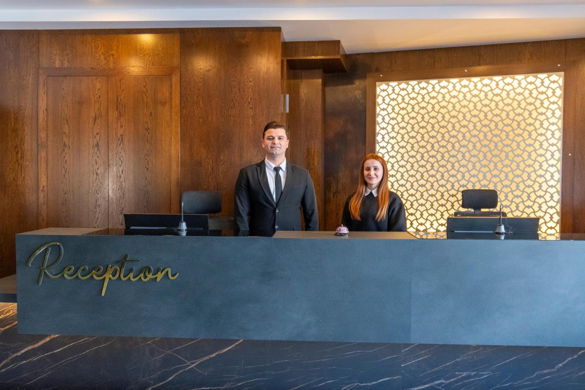 Dorana Hotel Kyrenia  Bagian luar foto