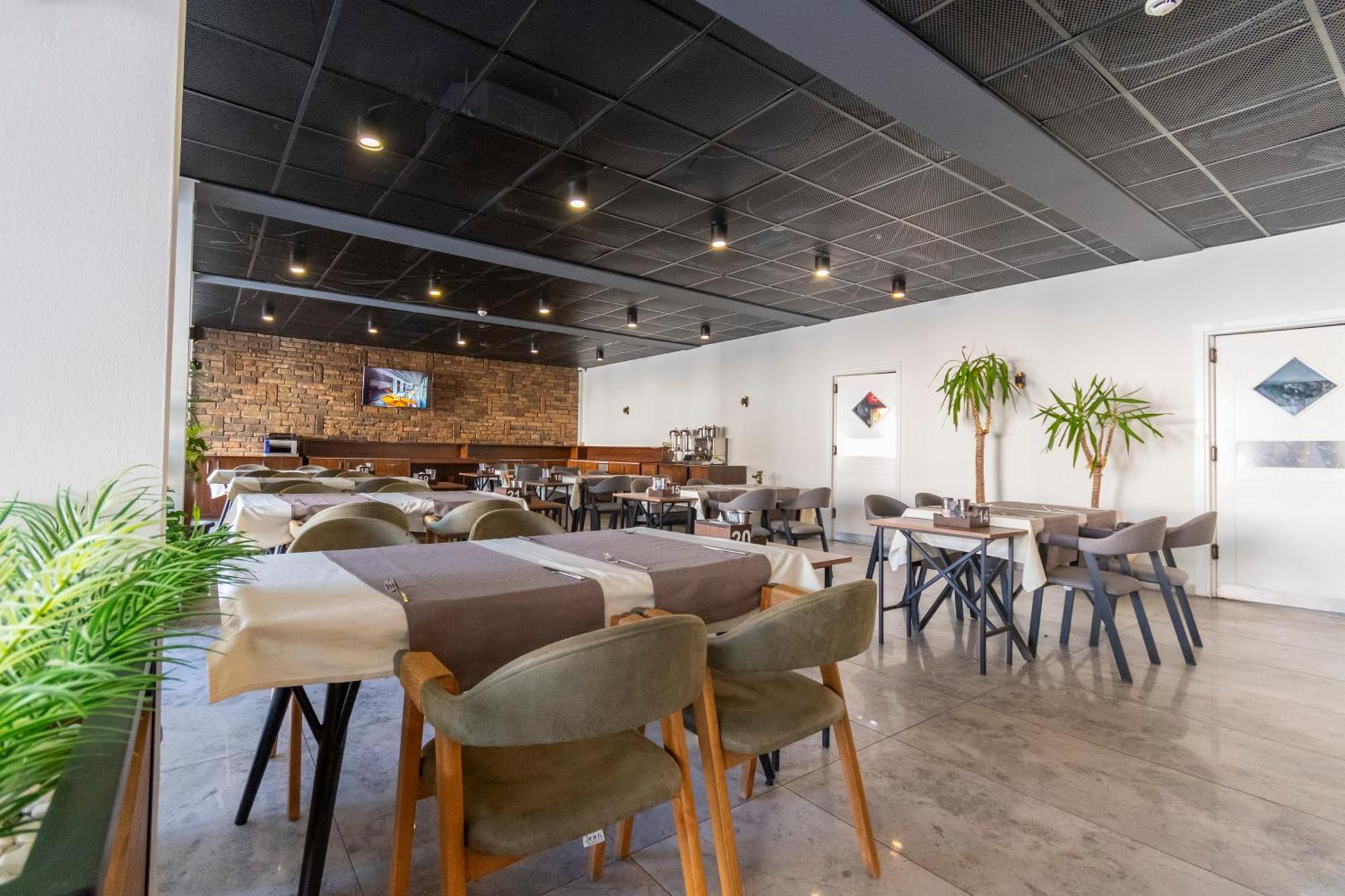 Dorana Hotel Kyrenia  Bagian luar foto